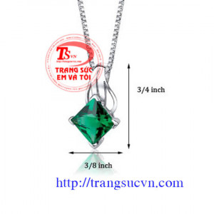 Mặt Emerald vàng trắng