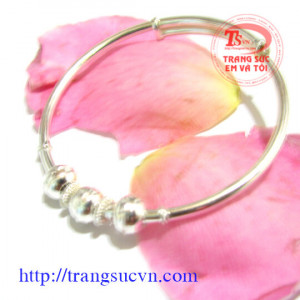 Lắc trẻ em bạc