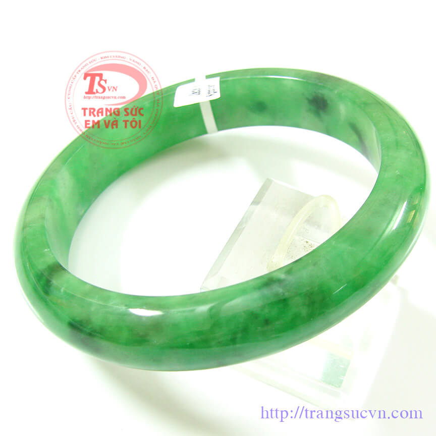 Vòng ngọc cẩm thạch Vòng ngọc cẩm thạch