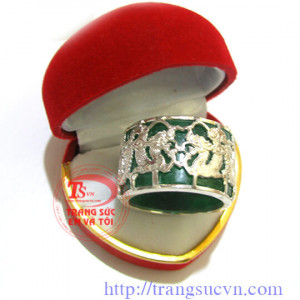 Nhẫn vuông bọc rồng