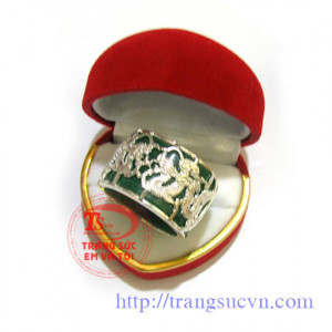 Nhẫn vuông bọc rồng