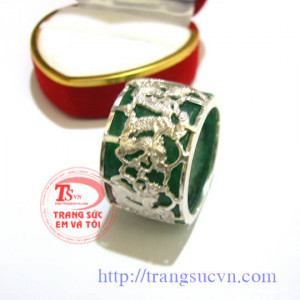 Nhẫn vuông bọc rồng