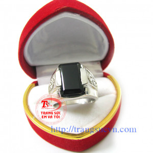 Nhẫn thạch anh khói