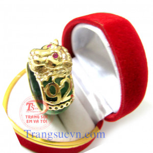 Bán Nhẫn đầu sư tử Có giấy kiểm định® Nhẫn đầu sư tử bán toàn quốc .  Đặt nhẫn đầu sư tử bán toàn quốc. Sản phẩm có giấy kiểm định vàng, giấy kiểm định đá quý, giấy bảo hành kèm theo.  Trang Sức Em và Tôi chuyên Trang sức Nam Nữ.Vàng bạc,quý,ngọc.Đặt hàng