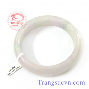 Vòng ngọc phỉ thúy trắngVòng ngọc phỉ thúy trắng