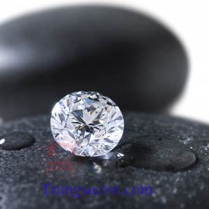 Nhẫn peridot vàng kim cương