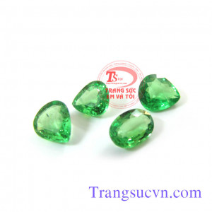  Bán Đá Garnet xanh,Giá da garnet xanh Có giấy kiểm định® Đá Garnet xanh bán da garnet xanh toàn quốc Trang Sức Em và Tôi chuyên Trang sức Nam Nữ.Vàng bạc,quý,ngọc.Đặt hàng theo yêu cầu, Bán Đá Garnet xanh,Giá da garnet xanh Có giấy kiểm định® Đá Garnet x