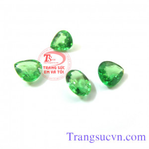  Bán Đá Garnet xanh,Giá da garnet xanh Có giấy kiểm định® Đá Garnet xanh bán da garnet xanh toàn quốc Trang Sức Em và Tôi chuyên Trang sức Nam Nữ.Vàng bạc,quý,ngọc.Đặt hàng theo yêu cầu, Bán Đá Garnet xanh,Giá da garnet xanh Có giấy kiểm định® Đá Garnet x