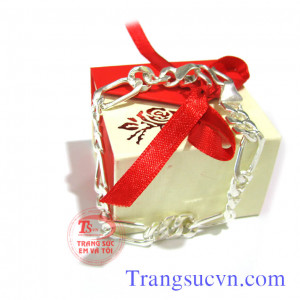 Lắc nam bạc-96% Dây chuyền bạc nam được chế tác trên chất liệu bạc ta, bạc nguyên chất hàng lượng 960% Ag. Được thiết kế mẫu mã đẹp phong cách. Bảo vệ cho sức khỏe của bạn.