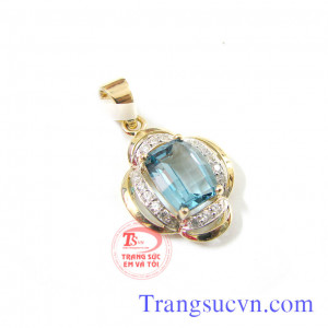 Mặt dây chuyền Topaz
