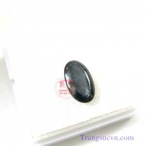 Saphia mặt nhẫn Sapphire thiên nhiên 100%  Có giấy kểm định đá quý kèm theo sản phẩm.  Đặc điểm khoáng vật: - Tên khoáng vật : Saphir (Sapphire - Corundum) - Độ cứng Mohs :9 - Chiết suất :1.762~1.770 -  Tỉ trọng :4.00