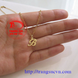 Mặt dây chữ Cái