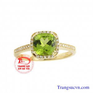 Nhẫn nữ vàng tây gắn đá Peridot thiên nhiên