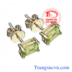 Bông tai peridot chữ nhật Hoa tai đá peridot có giấy kiểm định vàng và giấy kiểm định đá quý kèm theo hoa tai vàng tây gắn đá peridot thiên nhiên 100%.