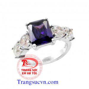Nhẫn nữ vàng tây gắn đá Saphir thiên nhiên