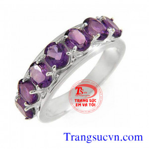 Nhẫn nữ thạch anh tím thiên nhiên