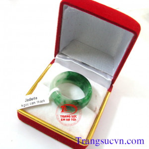 Nhẫn cẩm thạch đẹp