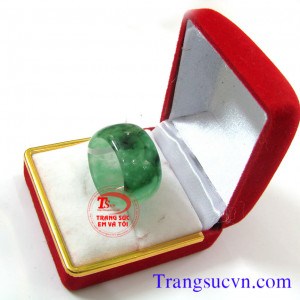 Nhẫn đá cẩm thạch,Bán Nhẫn Cẩm Thạch,giá nhan cam thach,có giấy kiểm định nhẫn cẩm thạch tốt nhất,xuất xứ:Myanam|Đặt nhẫn cẩm thạch theo yêu cầu,bọc vàng,bạc,hình,rồng,phụng..số,Nhẫn Cẩm Thạch,nhan,cam,thach,nhẫn,cẩm,thạch,nhẫn nữ,ngọc,đá,phỉ,thủy,ring,ja