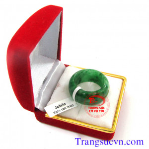 Nhẫn xanh ngọc cẩm thạch,Bán Nhẫn Cẩm Thạch,giá nhan cam thach,có giấy kiểm định nhẫn cẩm thạch tốt nhất,xuất xứ:Myanam|Đặt nhẫn cẩm thạch theo yêu cầu,bọc vàng,bạc,hình,rồng,phụng..số,Nhẫn Cẩm Thạch,nhan,cam,thach,nhẫn,cẩm,thạch,nhẫn nữ,ngọc,đá,phỉ,thủy,