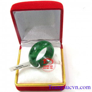 Chiếc nhẫn ngọc,Bán Nhẫn Cẩm Thạch,giá nhan cam thach,có giấy kiểm định nhẫn cẩm thạch tốt nhất,xuất xứ:Myanam|Đặt nhẫn cẩm thạch theo yêu cầu,bọc vàng,bạc,hình,rồng,phụng..số,Nhẫn Cẩm Thạch,nhan,cam,thach,nhẫn,cẩm,thạch,nhẫn nữ,ngọc,đá,phỉ,thủy,ring,jade