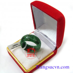 Nhẫn ngọc vân đẹp,Bán Nhẫn Cẩm Thạch,giá nhan cam thach,có giấy kiểm định nhẫn cẩm thạch tốt nhất,xuất xứ:Myanam|Đặt nhẫn cẩm thạch theo yêu cầu,bọc vàng,bạc,hình,rồng,phụng..số,Nhẫn Cẩm Thạch,nhan,cam,thach,nhẫn,cẩm,thạch,nhẫn nữ,ngọc,đá,phỉ,thủy,ring,ja