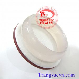 Vòng ma não trắng