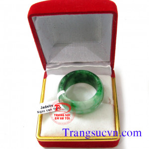 Nhẫn miến điện ngọc jadeite,Bán Nhẫn Cẩm Thạch,giá nhan cam thach,có giấy kiểm định nhẫn cẩm thạch tốt nhất,xuất xứ:Myanam|Đặt nhẫn cẩm thạch theo yêu cầu,bọc vàng,bạc,hình,rồng,phụng..số,Nhẫn Cẩm Thạch,nhan,cam,thach,nhẫn,cẩm,thạch,nhẫn nữ,ngọc,đá,phỉ,th