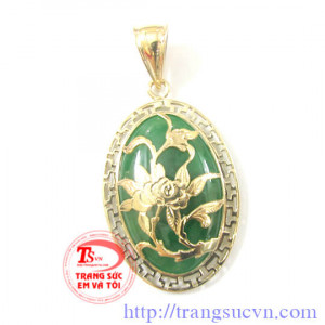 Ngọc jadeite thiên nhiên bọc vàng hình hoa