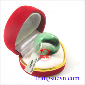 Nhẫn ngọc cẩm thạch thiên nhiên