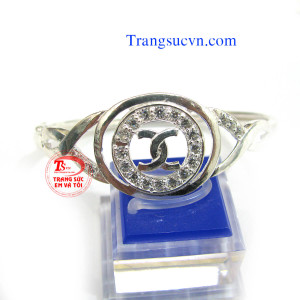 Vòng tay bạc đẹp
