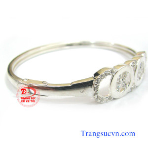 Lắc cho nữ bạc