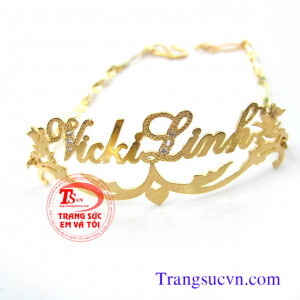 Lắc tay chữ vàng tây