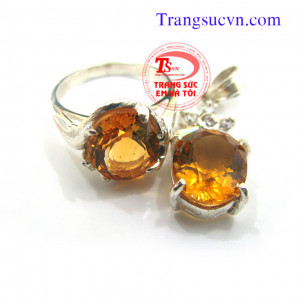 Mặt dây thạch anh vàng