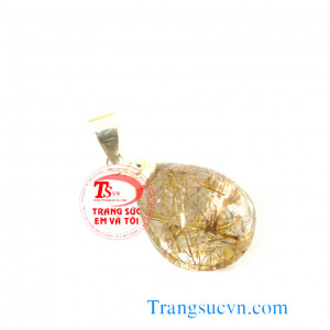 Đá thạch anh tóc to mặt dây Mặt thạch anh tóc thiên nhiên được chế tác trên chất liệu:  - Đá Thạch anh tóc thiên nhiên 100%  - Móc được làm bằng bạc ta  - Bán toàn quốc  - Thanh toán an toàn  - Giao hàng tận nơi và thanh toán khi nhận hàng.