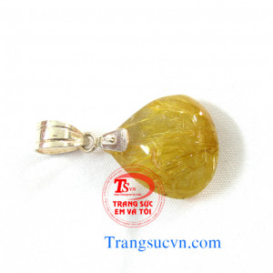 Thạch anh tóc vàng Thạch anh tóc vàng  Mặt thạch anh tóc thiên nhiên được chế tác trên chất liệu:  - Đá Thạch anh tóc thiên nhiên 100%  - Móc được làm bằng bạc ta  - Bán toàn quốc  - Thanh toán an toàn  - Giao hàng tận nơi và thanh toán khi nhận hàng.