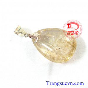 Mặt thạch anh tóc thiên nhiên được chế tác trên chất liệu:  - Đá Thạch anh tóc thiên nhiên 100%  - Móc được làm bằng bạc ta  - Bán toàn quốc  - Thanh toán an toàn  - Giao hàng tận nơi và thanh toán khi nhận hàng.
