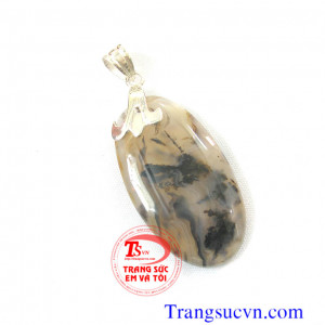 Mặt đá bọc bạc được chế tác trên chất liệu:  - Đá mã não thiên nhiên 100%  - Móc được làm bằng bạc ta  - Bán toàn quốc  - Thanh toán an toàn  - Giao hàng tận nơi và thanh toán khi nhận hàng.