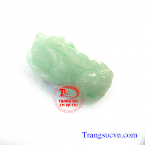 Tỳ hưu ngọc Jadeite Tỳ hưu ngọc Jadeite Tỳ hưu đá cẩm thạch nhiên nhiên Tỳ hưu ngọc cẩm thạch thiên nhiên  Tỳ hưu Jadeite  Chất liệu: Ngọc cẩm thạch nhiên nhiên ( Natural Jadeite)  Tỳ hưu cẩm thạch ( Tỳ hưu phỉ thúy )