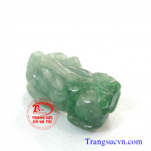Tỳ hưu mặt dây chuyền nam Tỳ hưu đá cẩm thạch nhiên nhiên Tỳ hưu ngọc cẩm thạch thiên nhiên  Tỳ hưu Jadeite  Chất liệu: Ngọc cẩm thạch nhiên nhiên ( Natural Jadeite)  Tỳ hưu cẩm thạch ( Tỳ hưu phỉ thúy )  Tỳ hưu có GIẤY KIỂM ĐỊNH ĐÁ QUÝ kèm theo tỳ hưu  Đ