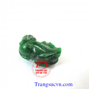 Tỳ hưu lục thiên nhiên  Tỳ hưu mặt dây chuyền nam ngọc phỉ thúy Tỳ hưu đá cẩm thạch nhiên nhiên Tỳ hưu ngọc cẩm thạch thiên nhiên  Tỳ hưu Jadeite  Chất liệu: Ngọc cẩm thạch nhiên nhiên ( Natural Jadeite)  Tỳ hưu cẩm thạch ( Tỳ hưu phỉ thúy )  Tỳ hưu có GI
