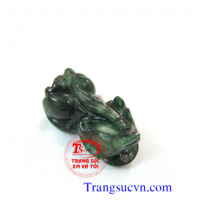 Tỳ hưu nhỏ phong thủy thiên nhiên Tỳ hưu mặt dây chuyền nam ngọc phỉ thúy Tỳ hưu đá cẩm thạch nhiên nhiên Tỳ hưu ngọc cẩm thạch thiên nhiên  Tỳ hưu Jadeite  Chất liệu: Ngọc cẩm thạch nhiên nhiên ( Natural Jadeite)  Tỳ hưu cẩm thạch ( Tỳ hưu phỉ thúy )  Tỳ