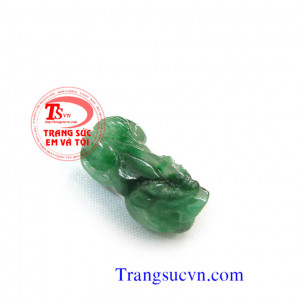 Tỳ hưu mặt dây chuyền nam ngọc phỉ thúy