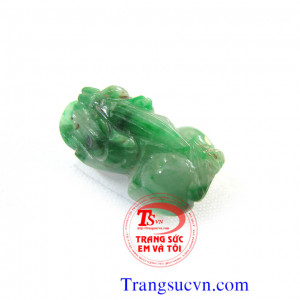 Tỳ hưu đá cẩm thạch thiên nhiên Tỳ hưu ngọc jadeite Tỳ hưu mặt dây chuyền nam ngọc phỉ thúy Tỳ hưu đá cẩm thạch nhiên nhiên Tỳ hưu ngọc cẩm thạch thiên nhiên  Tỳ hưu Jadeite  Chất liệu: Ngọc cẩm thạch nhiên nhiên ( Natural Jadeite)  Tỳ hưu cẩm thạch ( Tỳ 