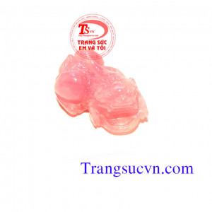Tỳ hưu màu hồng ngọc tuyệt đẹp Tỳ hưu màu đỏ Tỳ hưu ruby to thiên nhiên. Tỳ hưu đá quý ruby thiên nhiên  Tỳ hưu đá quý ruby thiên nhiên làm nhẫn nam và làm mặt dây chuyền nam, mặt dây tỳ hưu ruby mặt dây chuyền nữ.  Bọc vàng tây từ 10k, 14k , 18k với  nhi