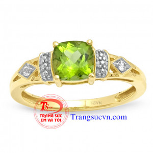 Nhẫn peridot vàng tây 10k Nhẫn nữ vàng tây đá peridot Nhẫn nữ vàng trắng Peridot   Nhẫn vàng tây gắn đá Peridot thiên nhiên   Đá Peridot tượng trưng cho tài hùng biện, thuyết phục. Nó tái sinh và cung cấp năng lượng nên được ví như một liều thuốc tăng lực
