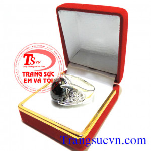 Nhẫn bạc nam đá đen   Nhẫn bạc hình bọ cạp Nhẫn  nam bạc ta gắn đá tổng hợp được sửa theo size tay của bạn.  Bạc ta 925  Nhẫn bạc bán toàn quốc, Thanh toán khi nhận nhẫn trên toàn quốc  Bạn điền đầy đủ thông tin vào phần>  ĐẶT MUA NGAY ở trên   Chúng tôi 