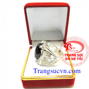 Nhẫn nam bạc ta đá  Nhẫn bạc hình bọ cạp Nhẫn nam bạc ta gắn đá tổng hợp được sửa theo size tay của bạn.  Bạc ta 925  Nhẫn bạc bán toàn quốc, Thanh toán khi nhận nhẫn trên toàn quốc  Bạn điền đầy đủ thông tin vào phần>  ĐẶT MUA NGAY ở trên   Chúng tôi sẽ 