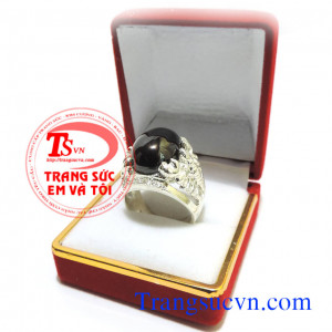 Nhẫn bạc nam bọ cạp to  Nhẫn bạc hình bọ cạp Nhẫn nam bạc ta gắn đá tổng hợp được sửa theo size tay của bạn.  Bạc ta 925  Nhẫn bạc bán toàn quốc, Thanh toán khi nhận nhẫn trên toàn quốc  Bạn điền đầy đủ thông tin vào phần>  ĐẶT MUA NGAY ở trên   Chúng tôi