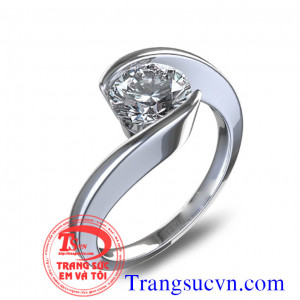 Nhẫn nữ kim cương đính hôn  Nhẫn đính hôn vàng trắng gắn đá kim cương   Nhẫn có kèm theo giấy kiểm định Kim cương   Giấy kiểm định vàng   Giấy bảo hành: 1 năm  Nhận đặt nhẫn đính hôn theo yêu cầu trên toàn quốc, đặt hàng online, thanh toán an toàn