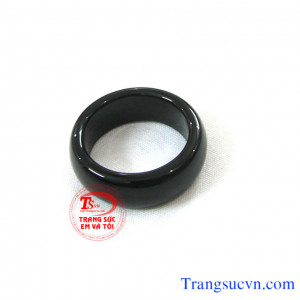 Nhẫn mã não đen,Bán Nhẫn mã não đen,giá nhan ma nao den,bán nhẫn mã não đen toàn quốc,thanh toán khi nhận nhan ma nao den tại nhà,nhẫn đá mã não đen phong thuỷ đem lại may mắn, phù hợp cho người mạng Thuỷ mạng Mộc